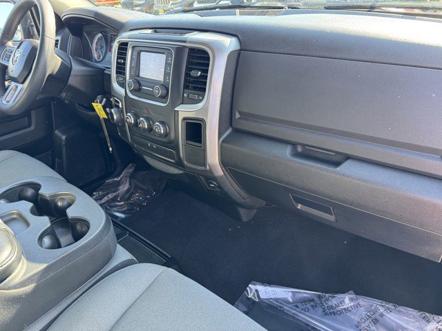 Used 2022 RAM 1500 Classic SLT image 7