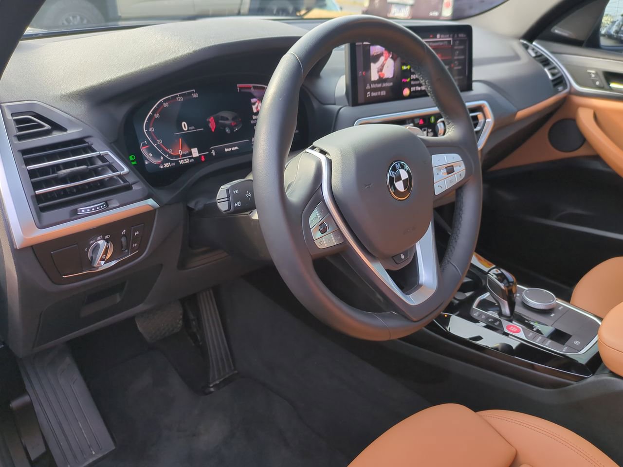 Used 2024 BMW X3 sDrive30i w/ Premium Package image 10