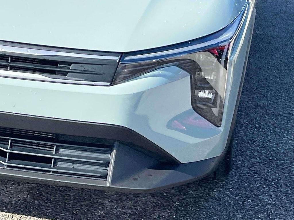 Certified 2025 Kia K4 LXS image 31