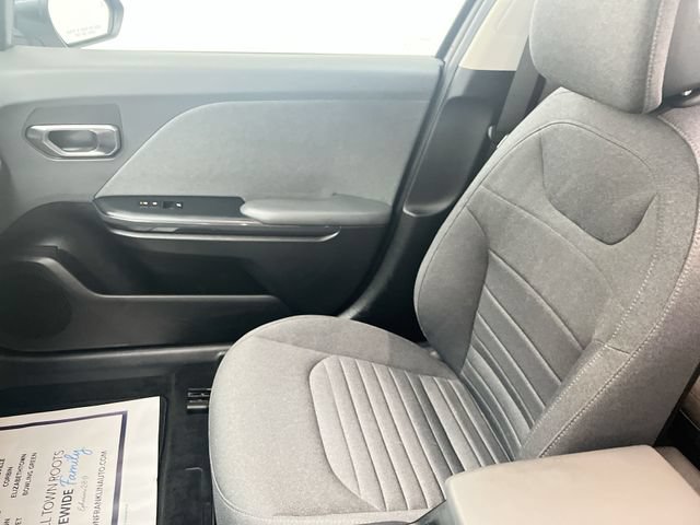 Used 2025 Kia K4 EX FWD image 11