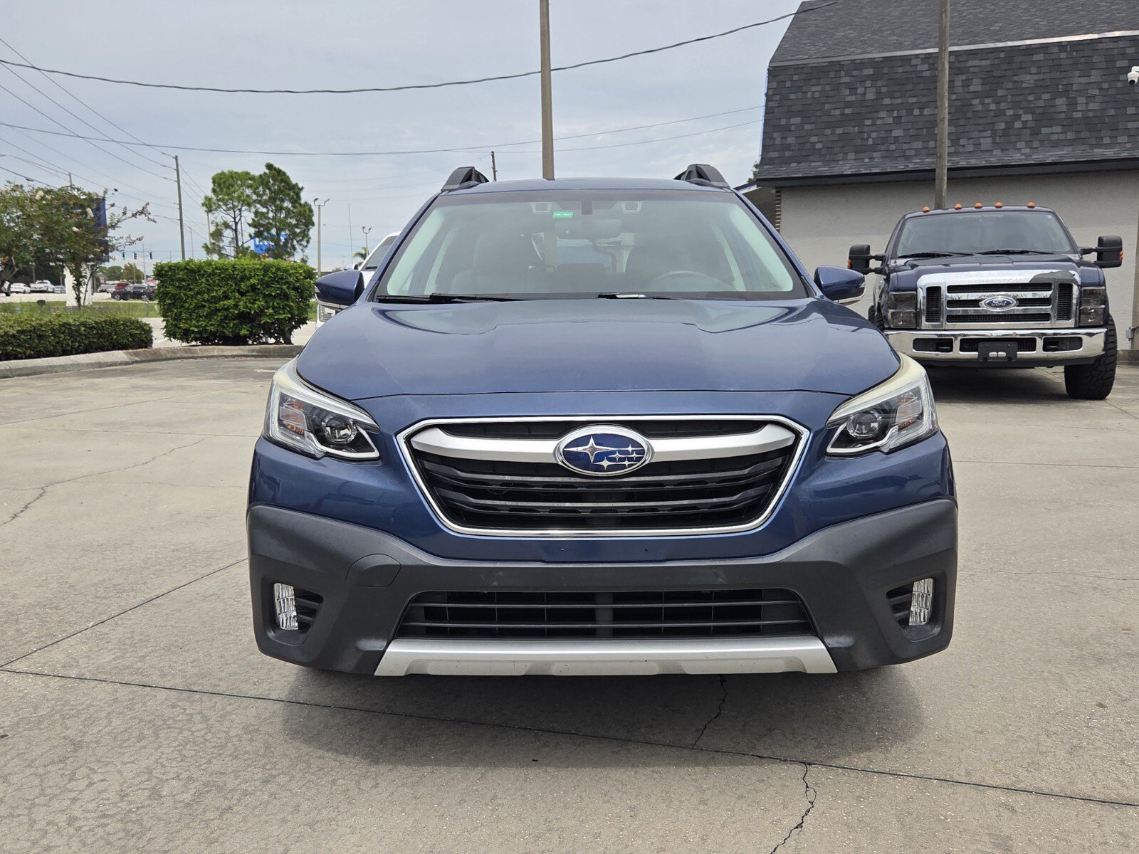 Used 2021 Subaru Outback Limited AWD/4WD image 2
