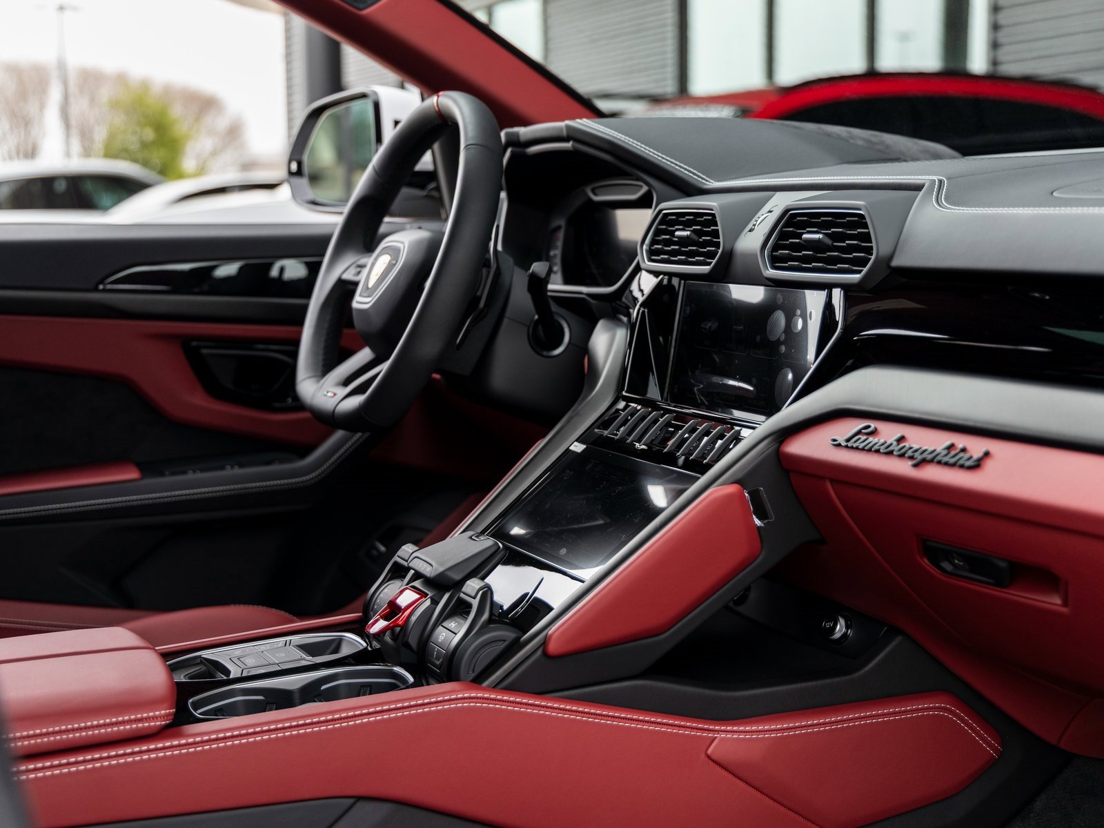 Used 2024 Lamborghini Urus S image 47