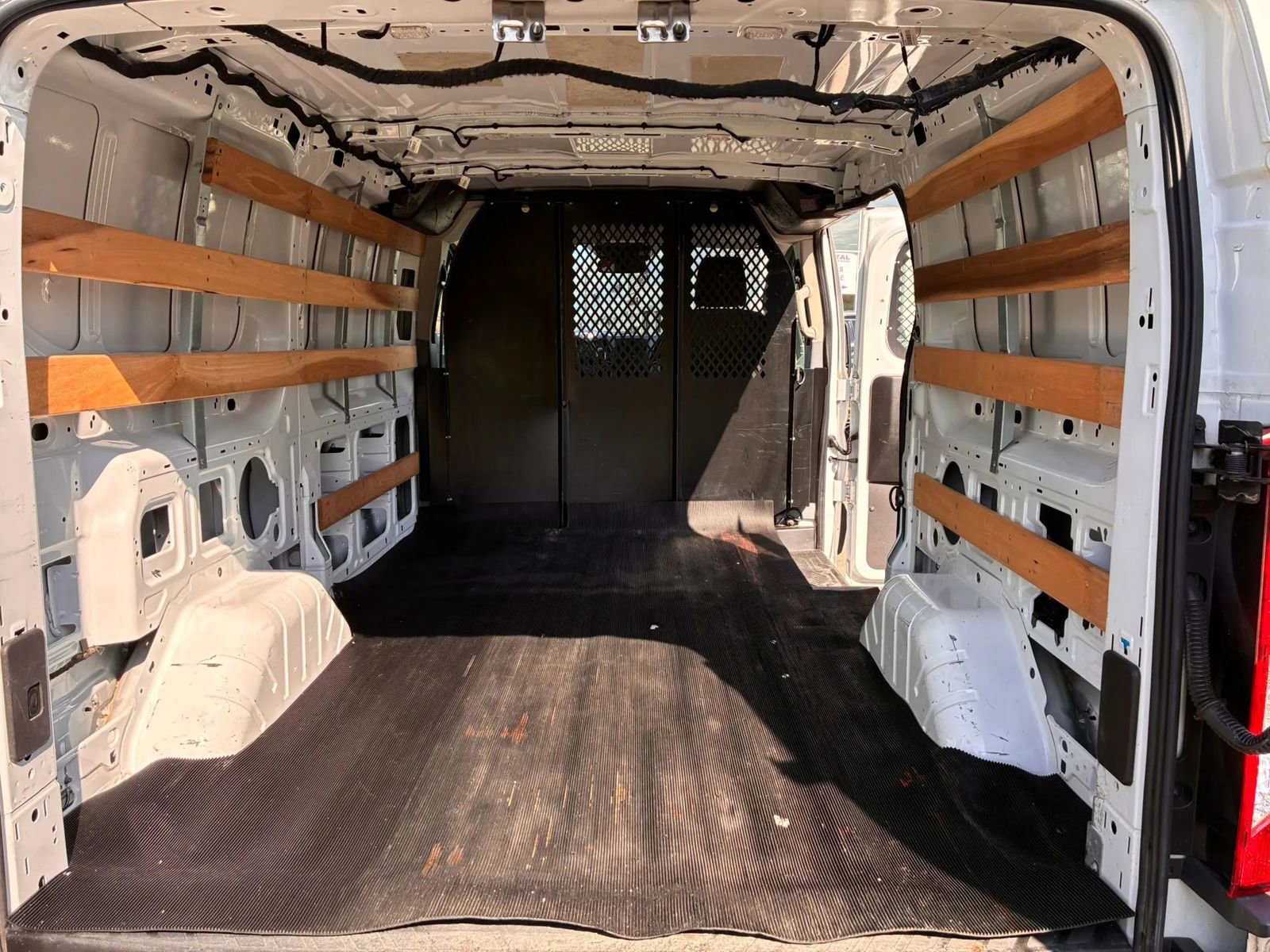 Used 2018 Ford Transit 250 130 Low Roof w/ Exterior Upgrade Package image 24