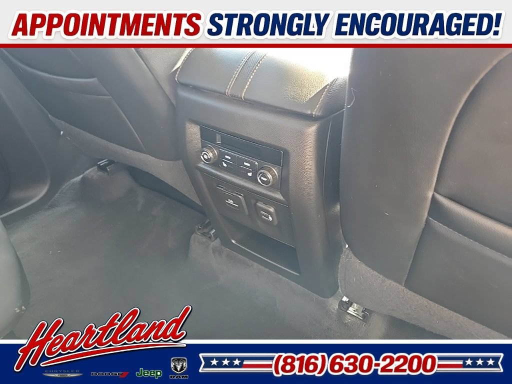 Used 2021 Chevrolet Traverse Premier AWD/4WD image 82