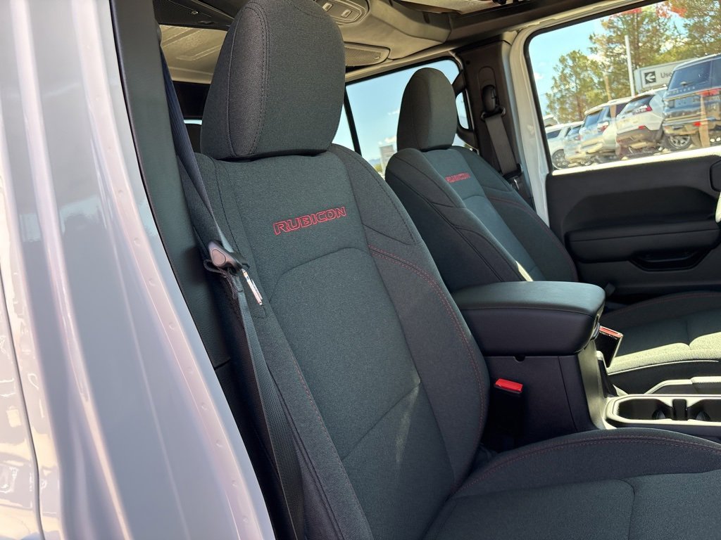 New 2025 Jeep Gladiator Rubicon w/ Convenience Group image 26