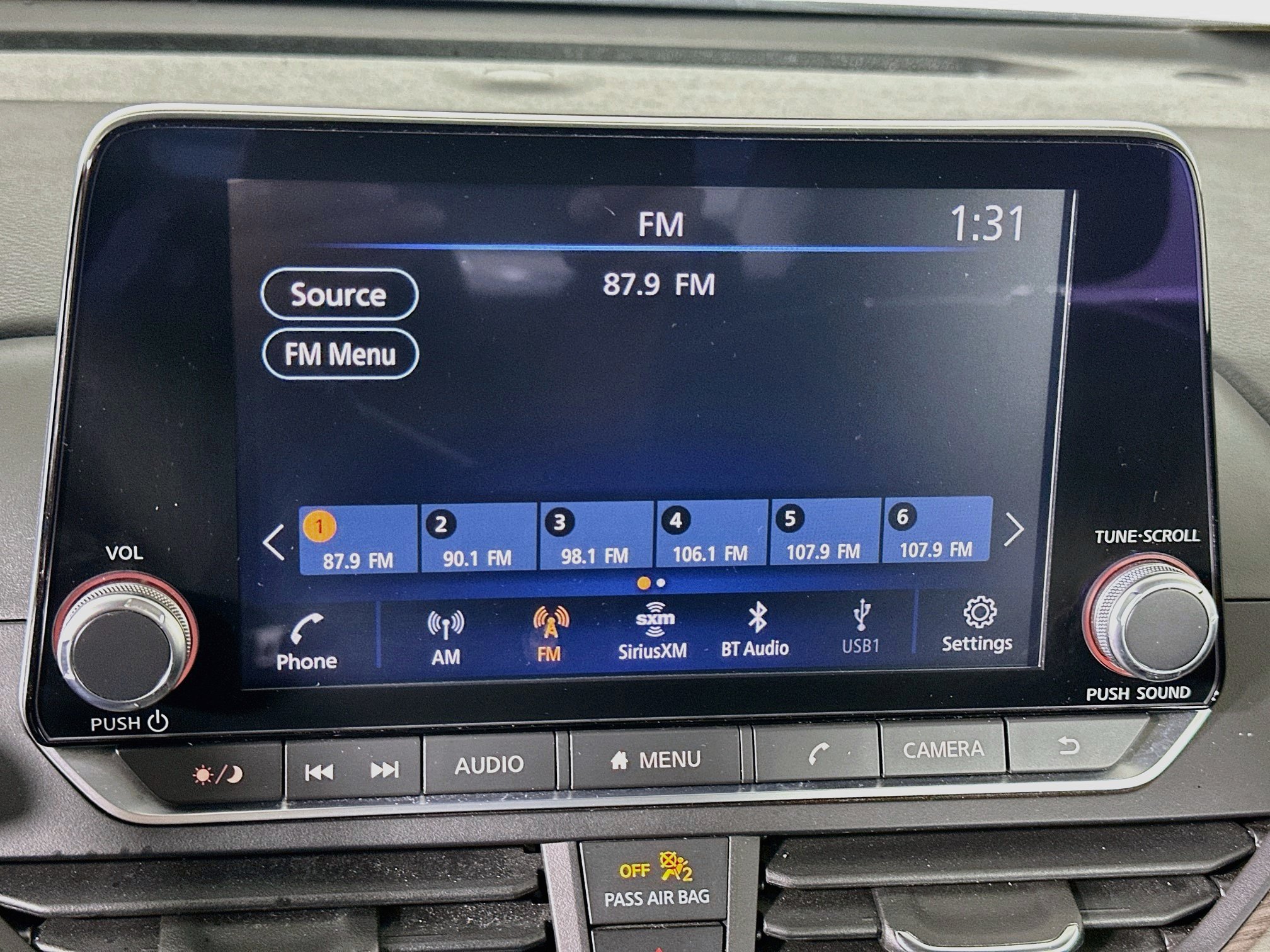 Used 2024 Nissan Altima 2.5 SV FWD image 21