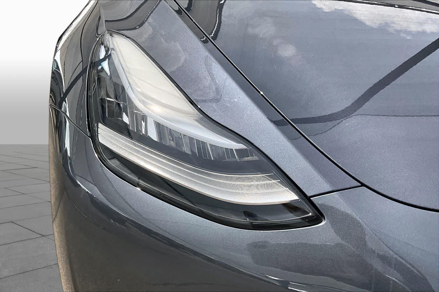 Used 2022 Tesla Model Y Long Range AWD/4WD image 24