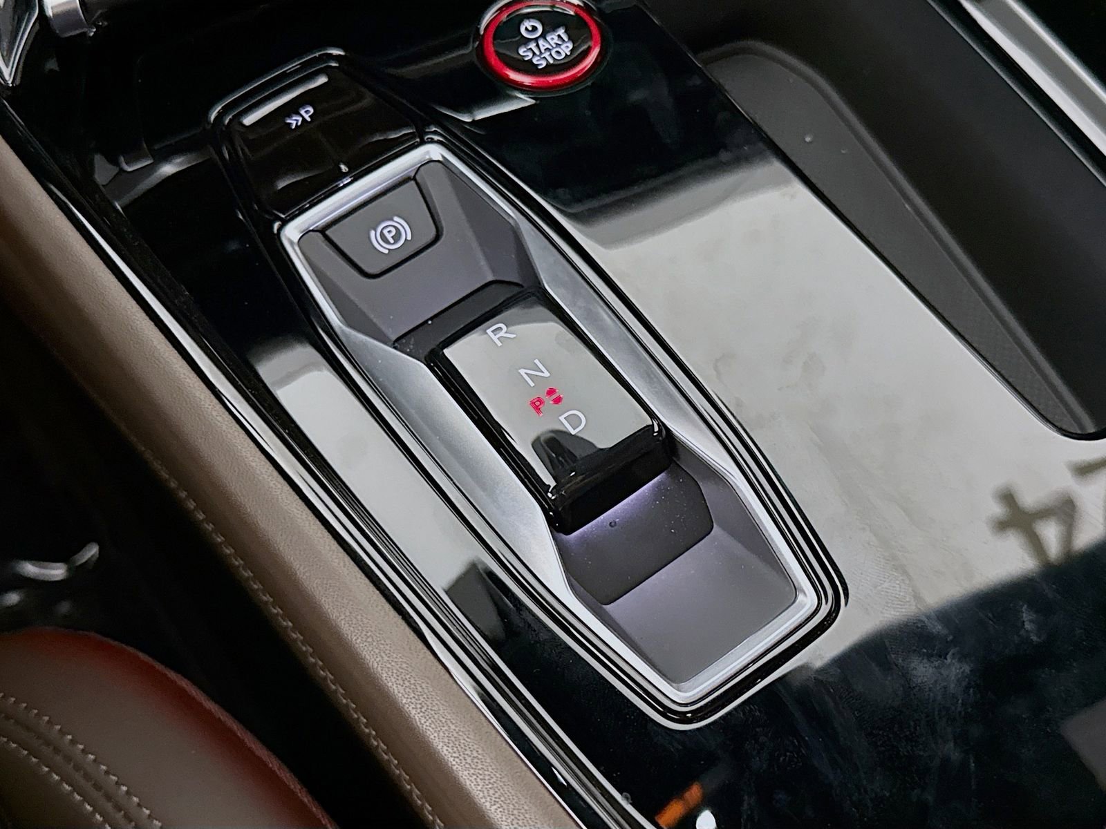 Used 2024 Audi RS e-tron GT w/ Carbon Performance Package image 17