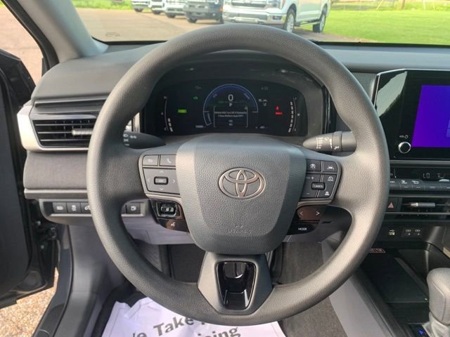 Used 2026 Toyota Camry LE FWD image 15