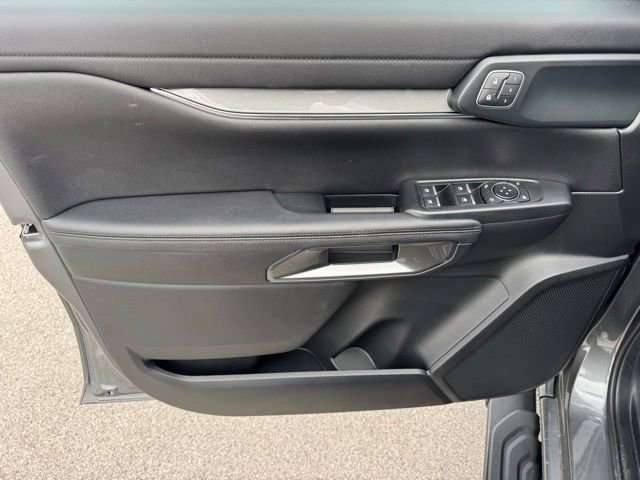 New 2025 Ford Ranger Lariat w/ Black Appearance Package image 10