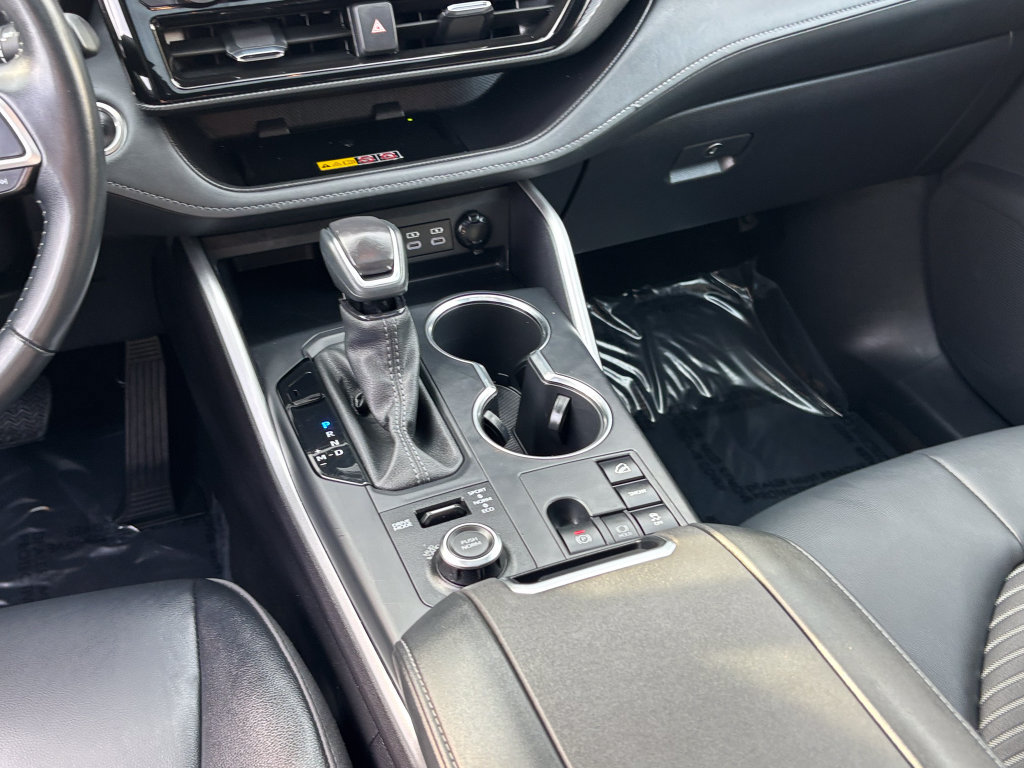 Certified 2025 Toyota Highlander XSE AWD/4WD image 24