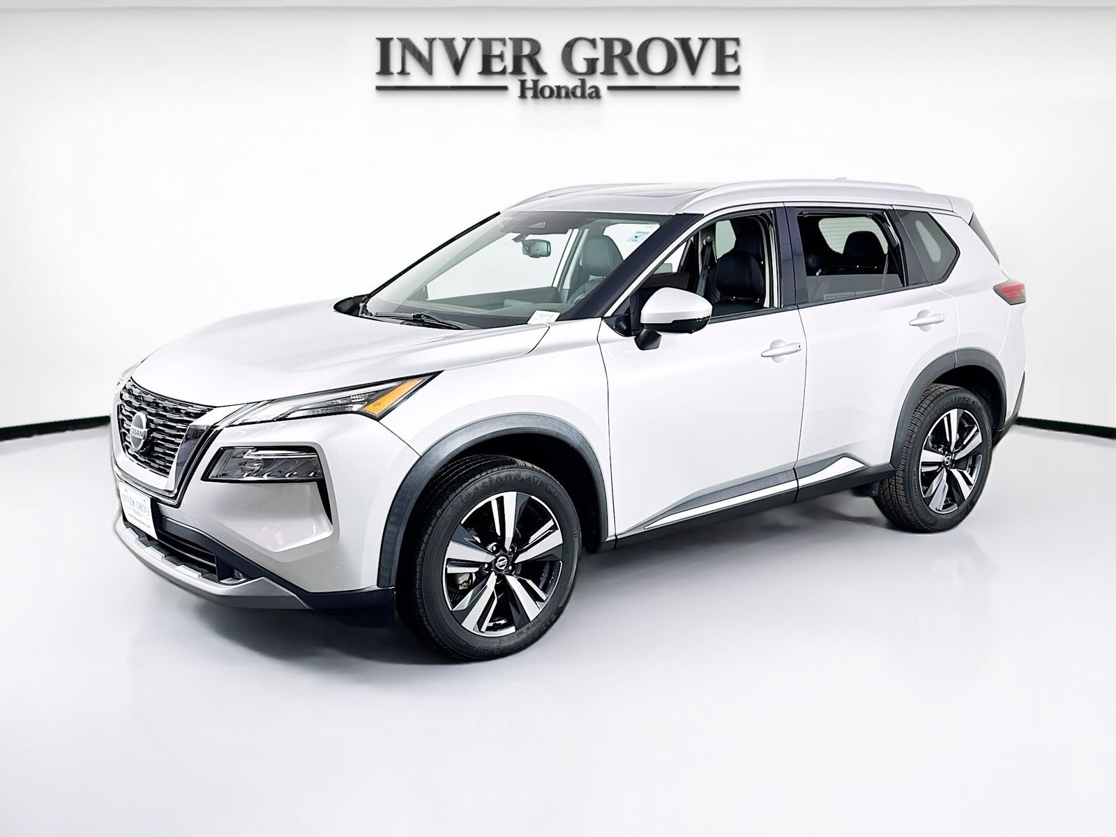 Used 2021 Nissan Rogue SL AWD/4WD image 1