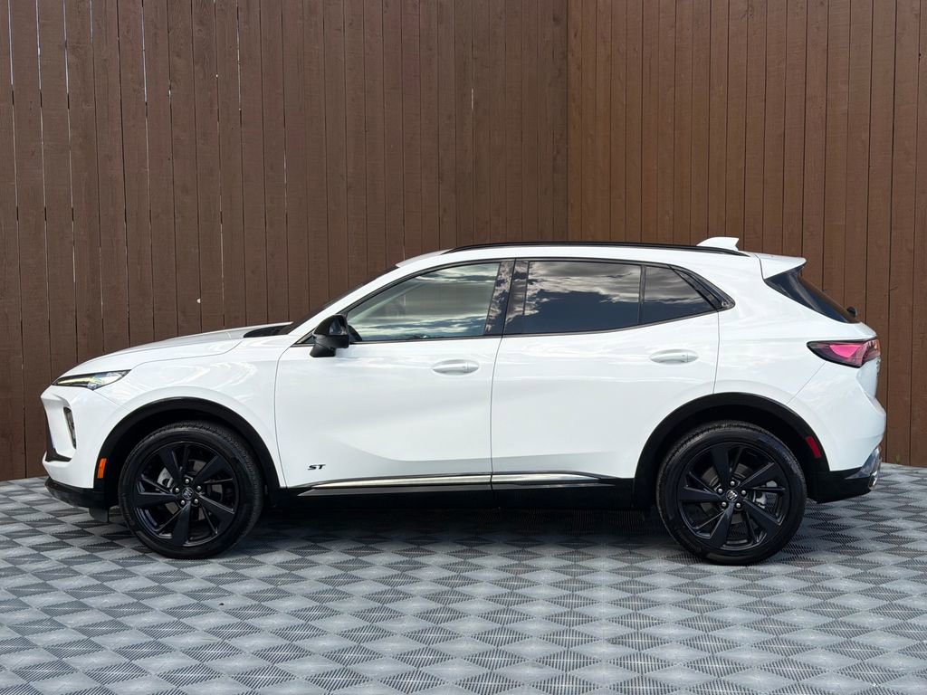 Used 2025 Buick Envision Sport Touring image 15