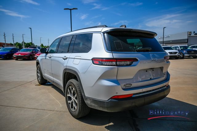 Used 2024 Jeep Grand Cherokee L Limited RWD image 3