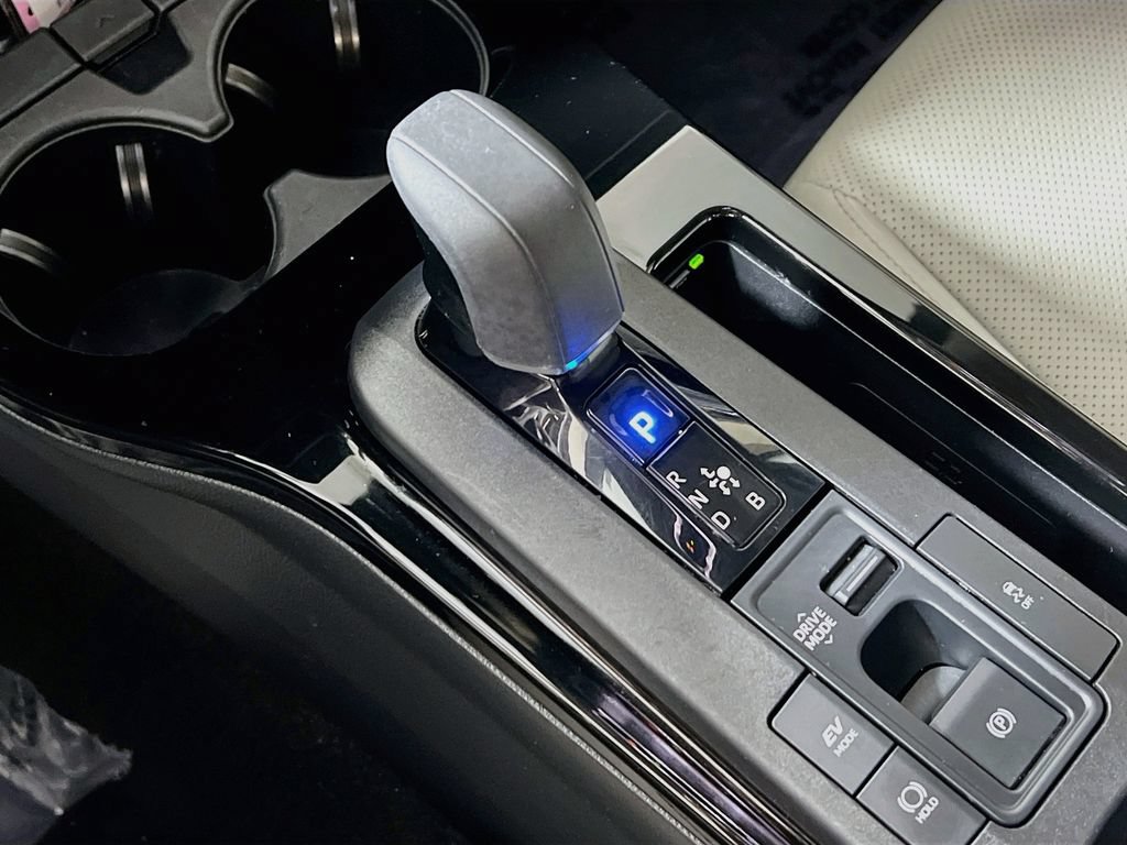 Certified 2024 Toyota Prius XLE AWD/4WD image 15