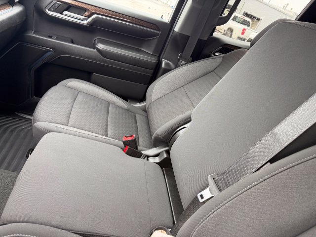 Used 2024 Chevrolet Silverado 1500 LT AWD/4WD image 27