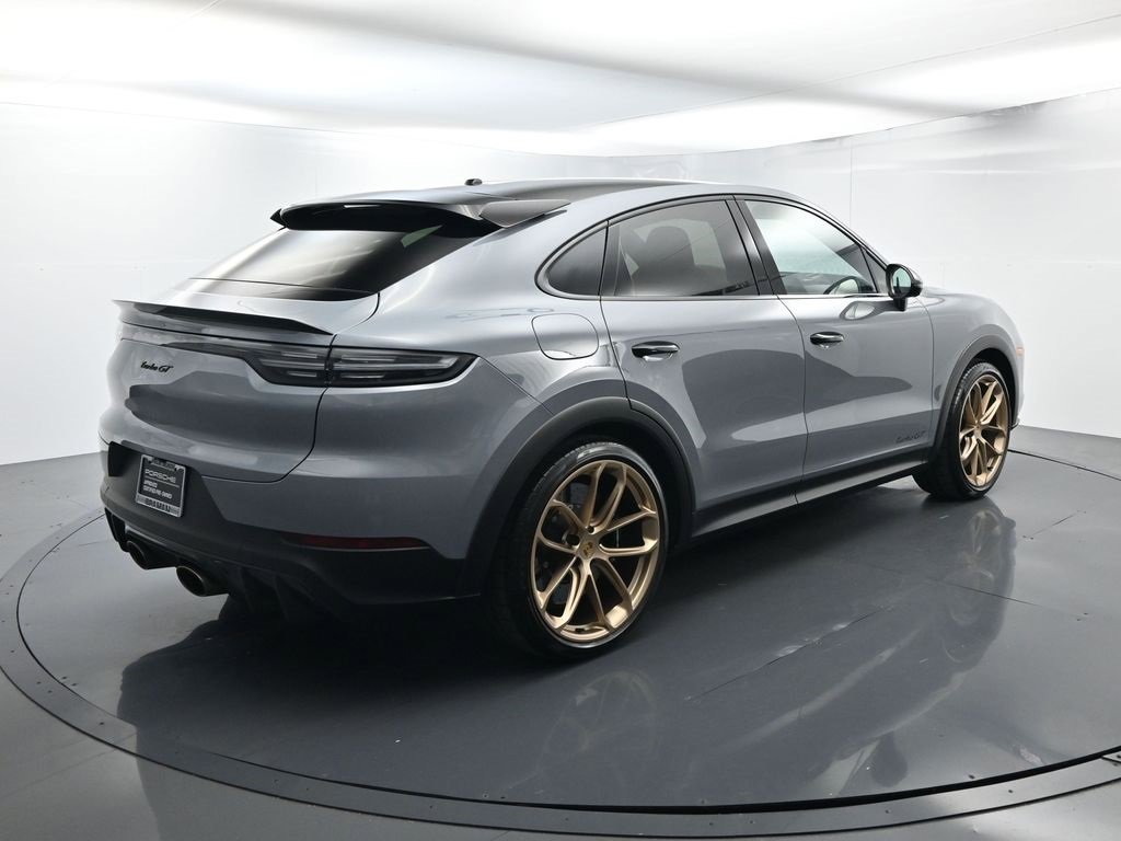 Used 2023 Porsche Cayenne Turbo GT image 15