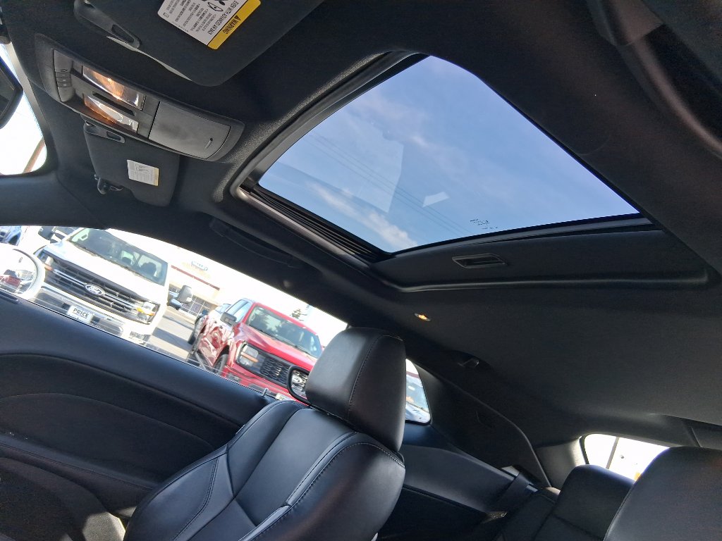 Used 2016 Dodge Challenger R/T Plus image 12