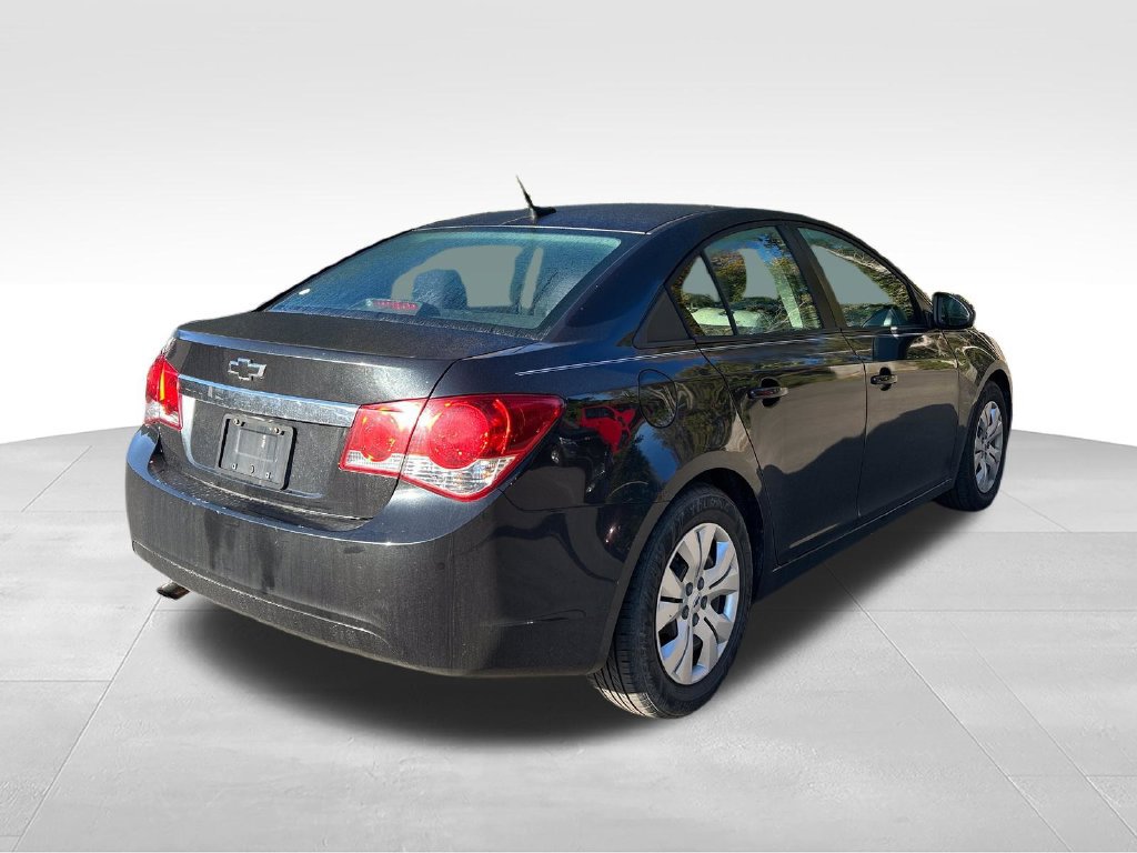 Used 2013 Chevrolet Cruze LS FWD image 6
