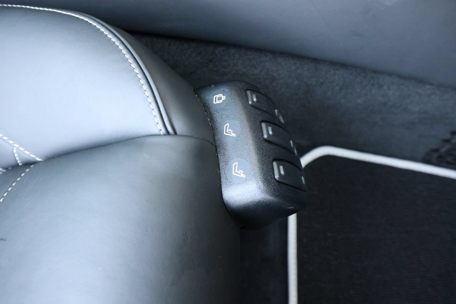 Used 2015 Mercedes-Benz SLS AMG GT Final Edition image 27