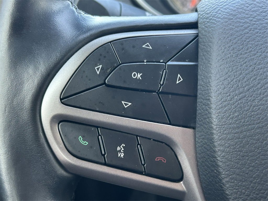 Used 2021 Jeep Cherokee Latitude Lux image 34