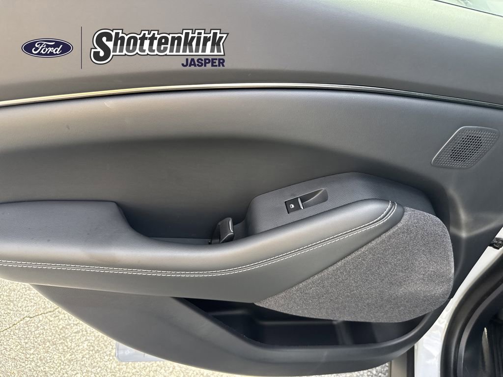 Used 2023 Ford Mustang Mach-E Premium image 21