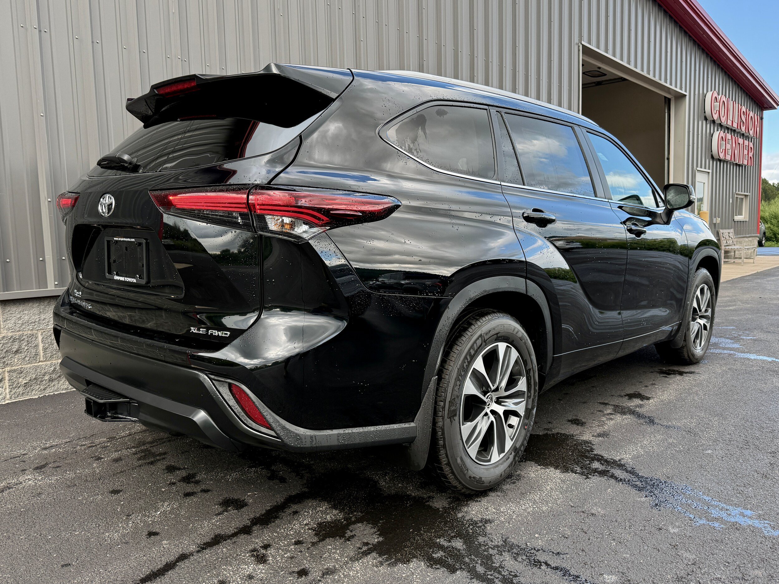 Certified 2026 Toyota Highlander XLE AWD/4WD image 29