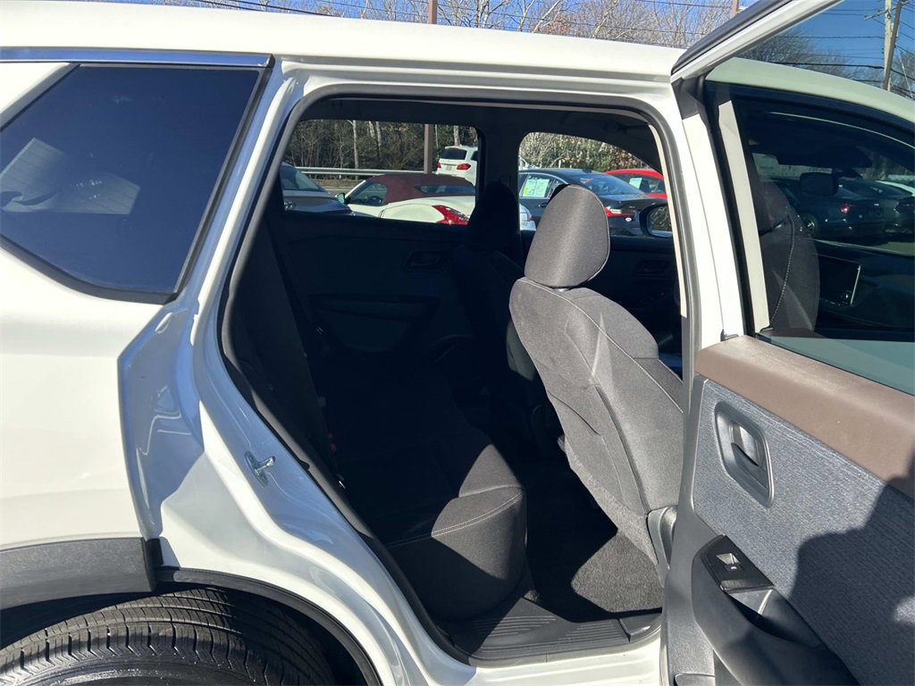 Used 2023 Nissan Rogue S image 14