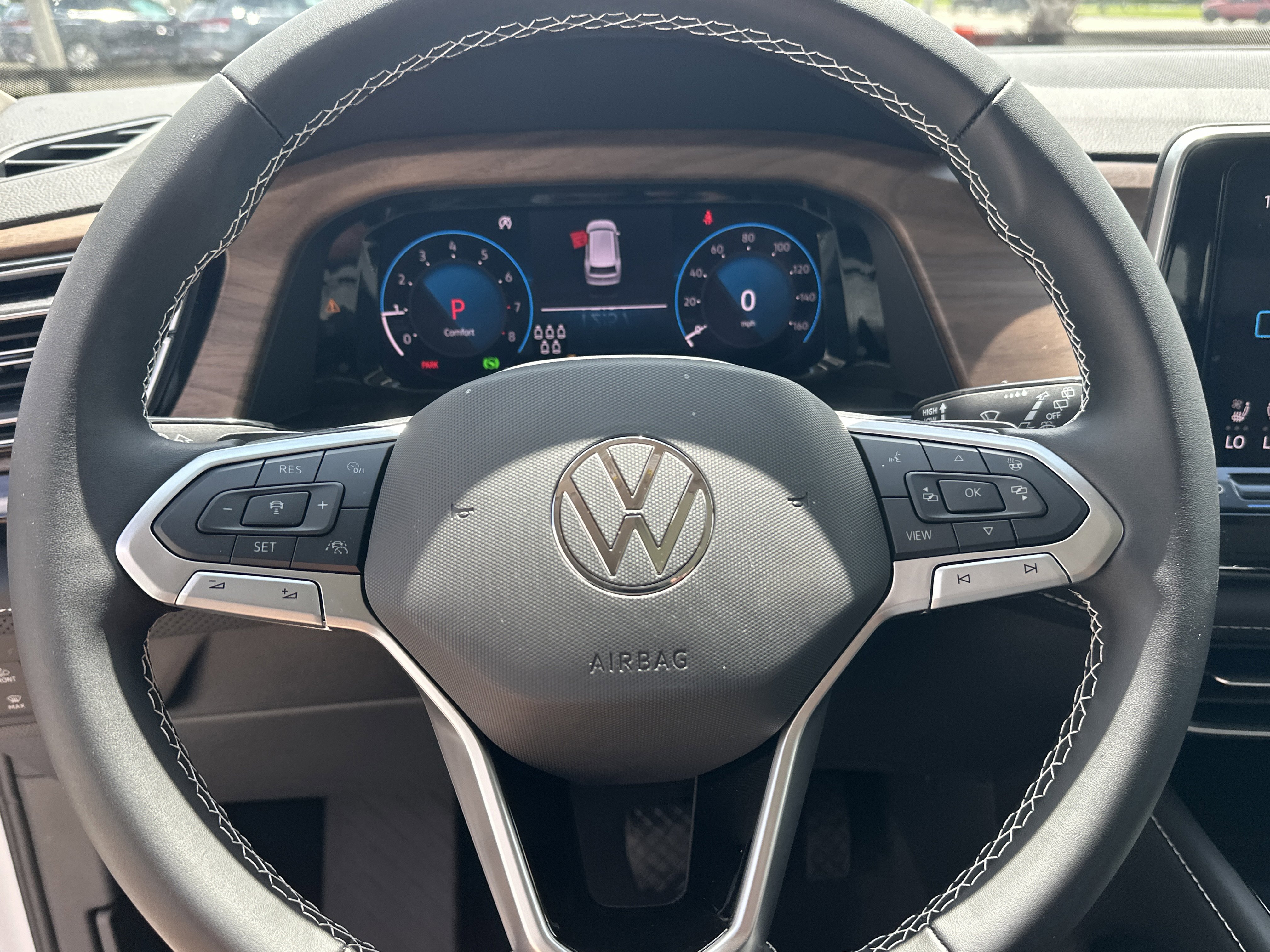 New 2026 Volkswagen Atlas SE image 13