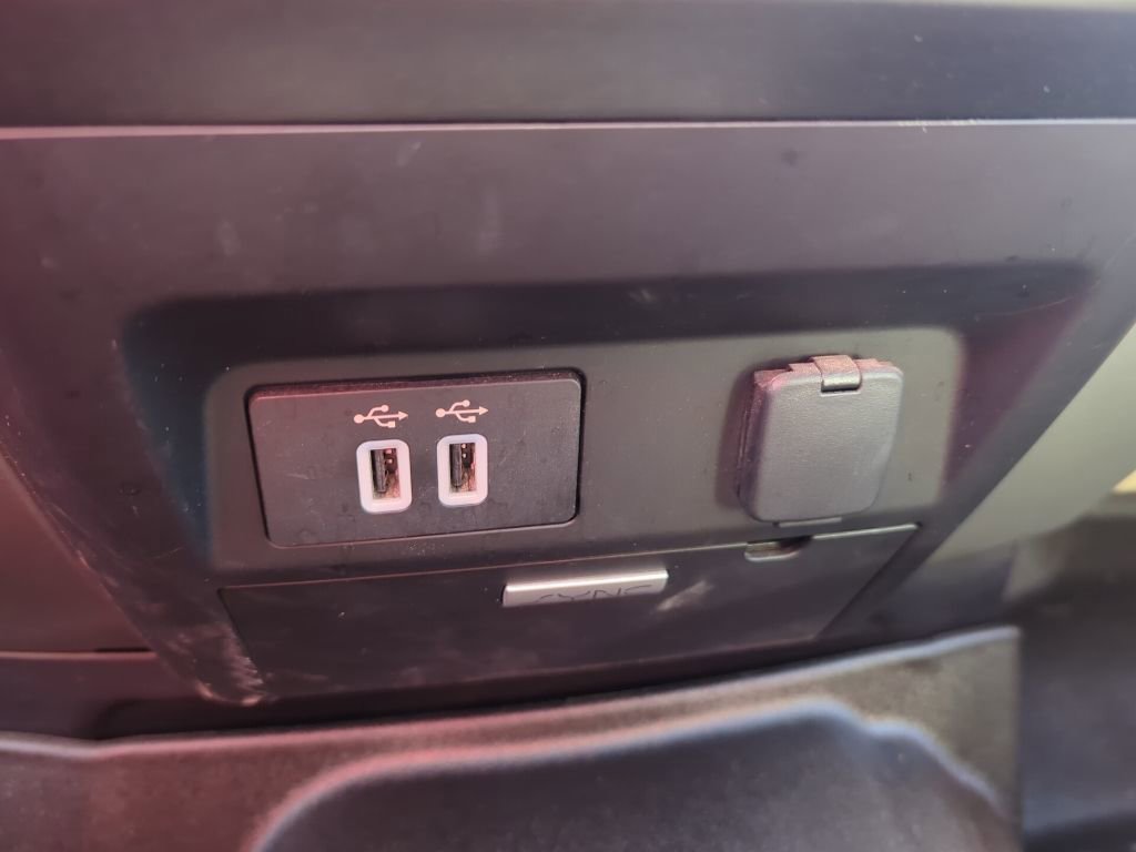 Used 2017 Ford F250 Lariat image 44