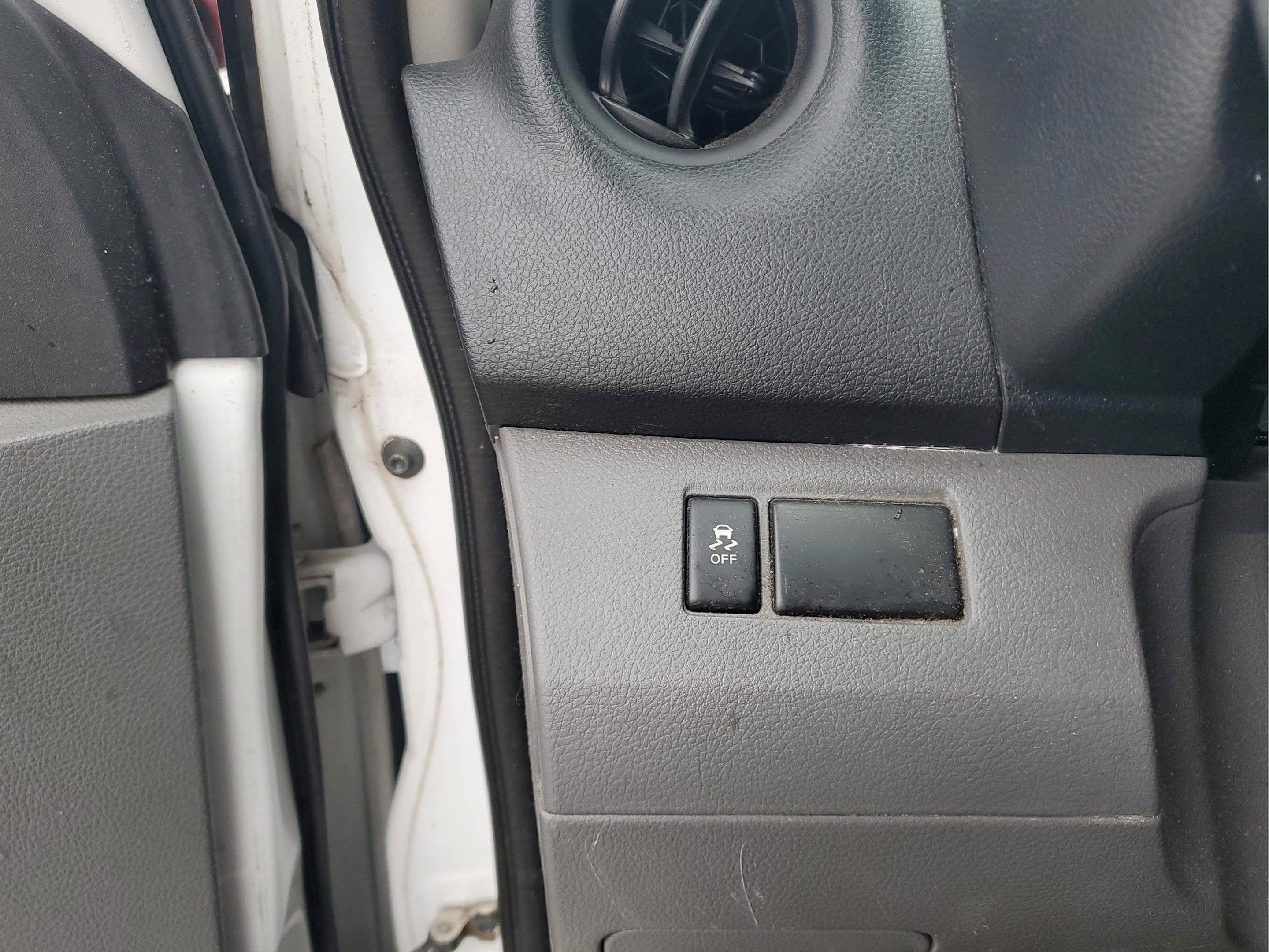 Used 2021 Nissan NV200 S FWD image 27