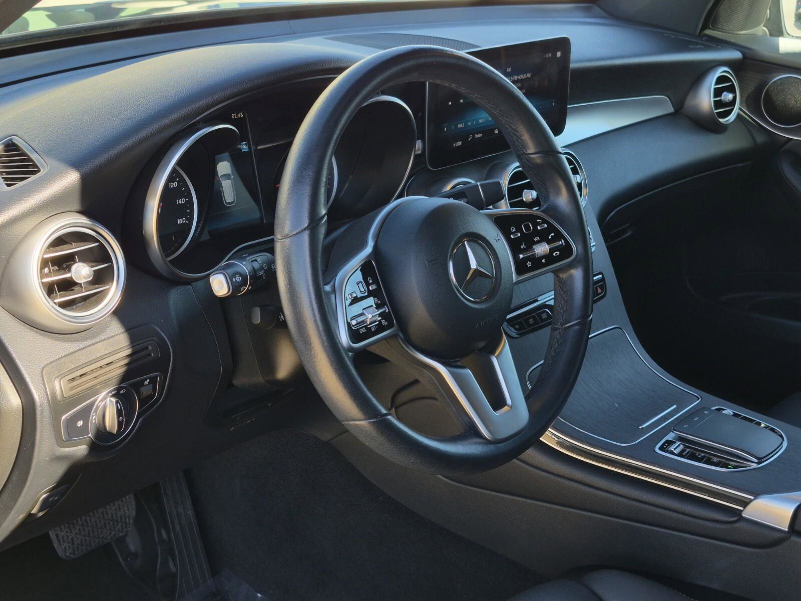 Used 2022 Mercedes-Benz GLC 300 image 23