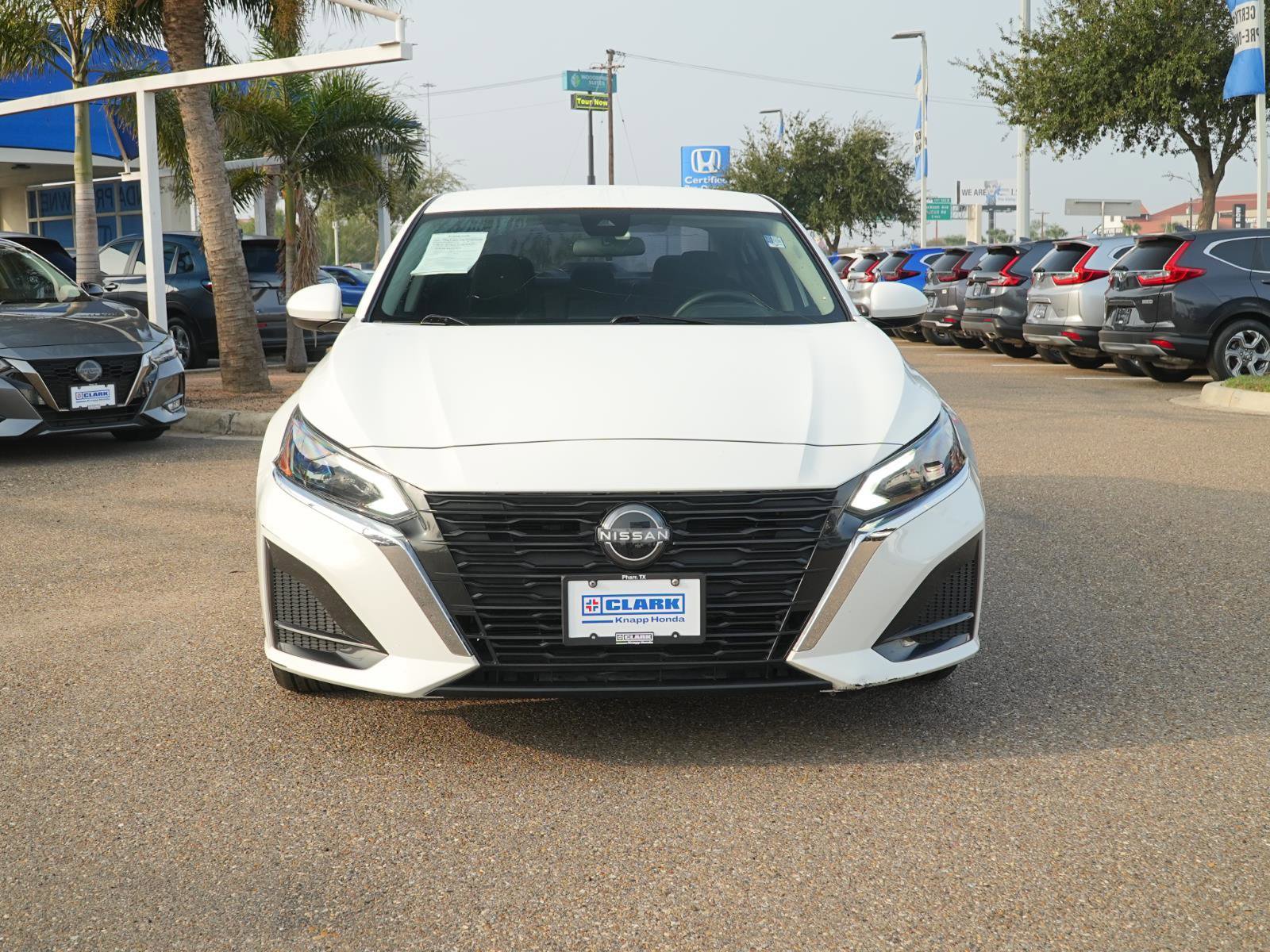 Used 2023 Nissan Altima 2.5 S image 2