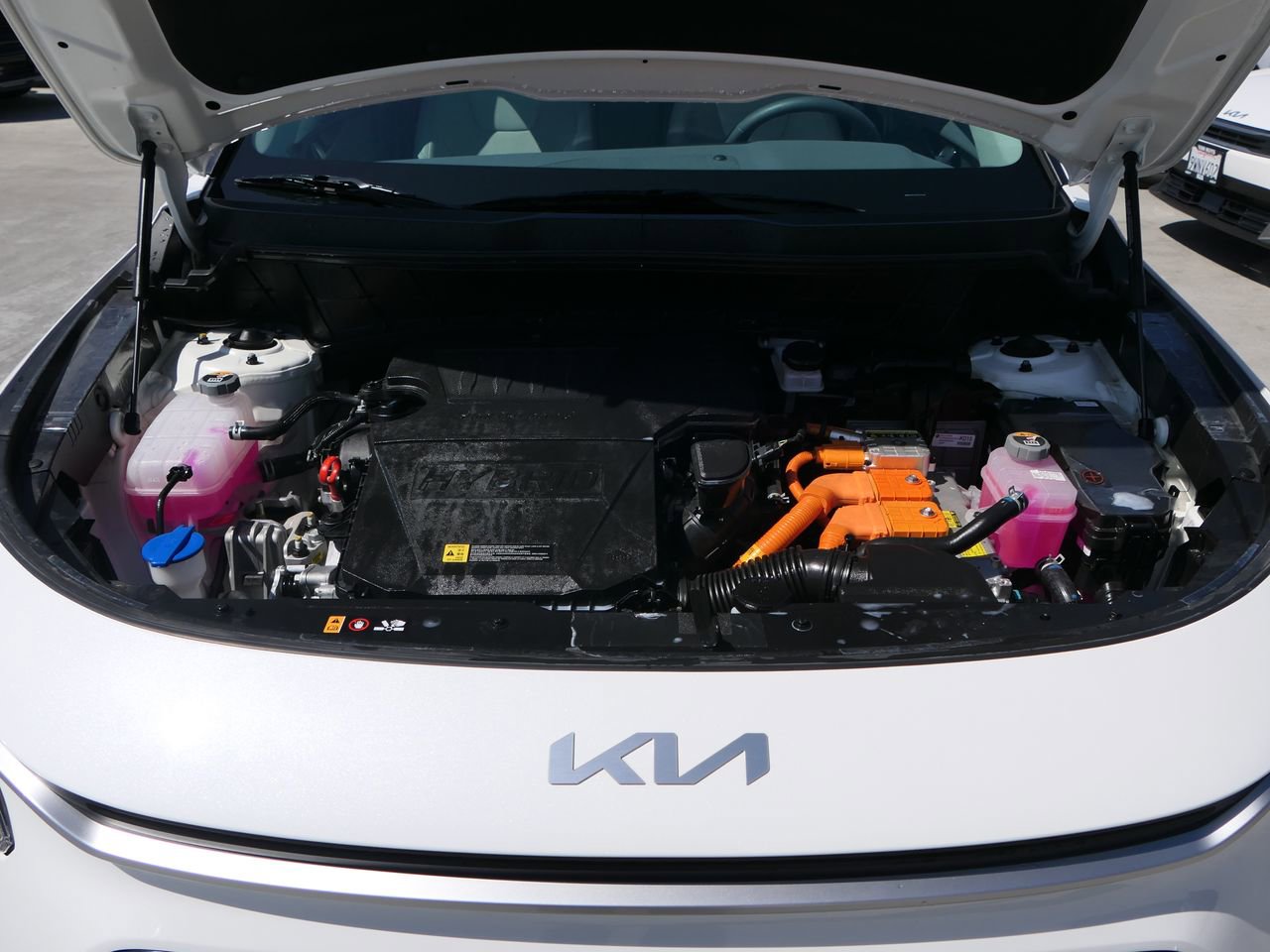 Used 2025 Kia Niro EX FWD image 27