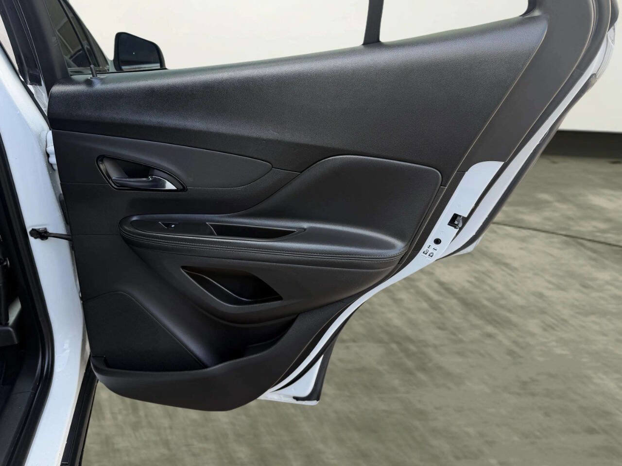 Used 2019 Buick Encore Preferred image 21