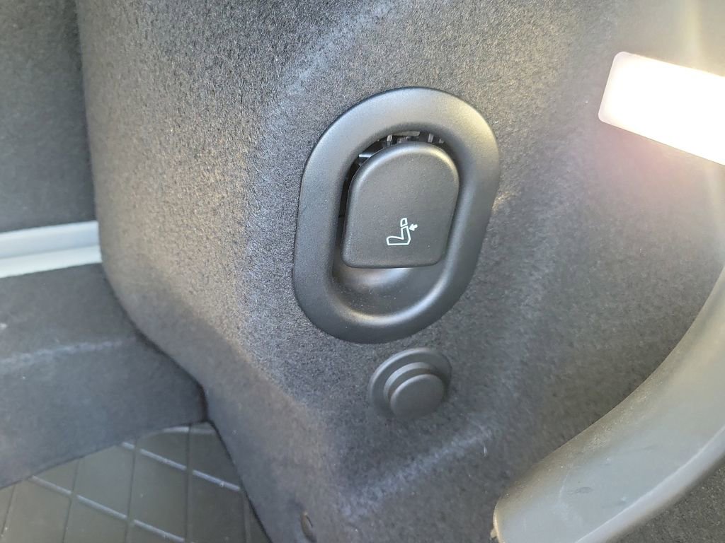 Used 2023 MINI Cooper S image 13