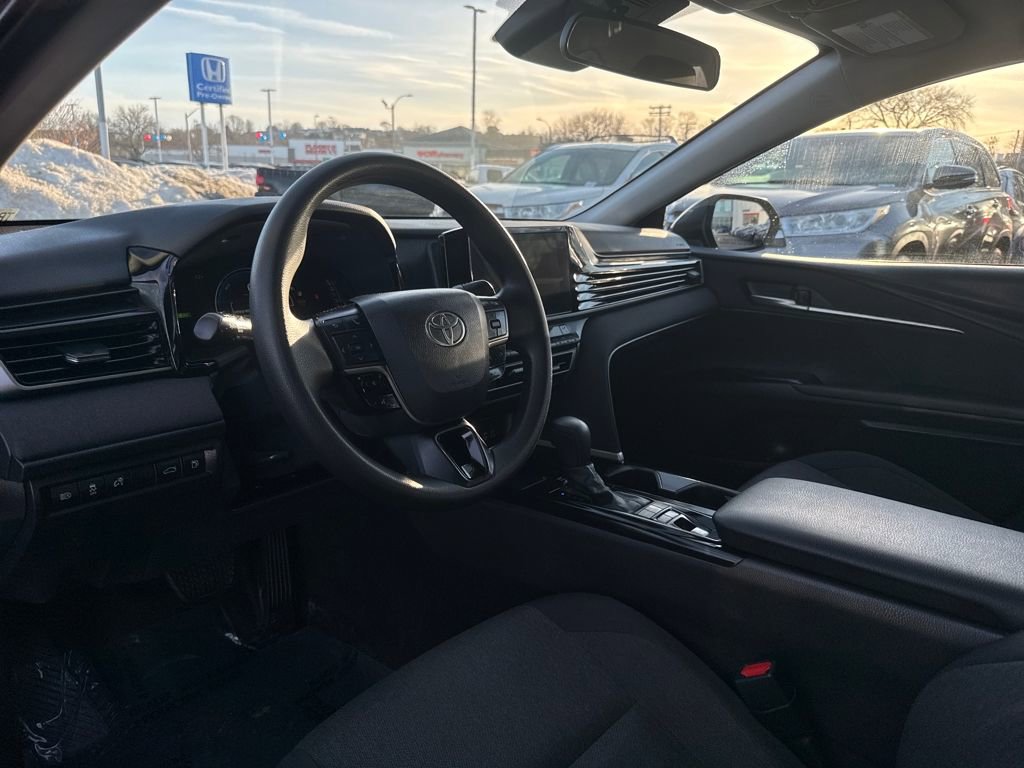 Used 2025 Toyota Camry LE image 13
