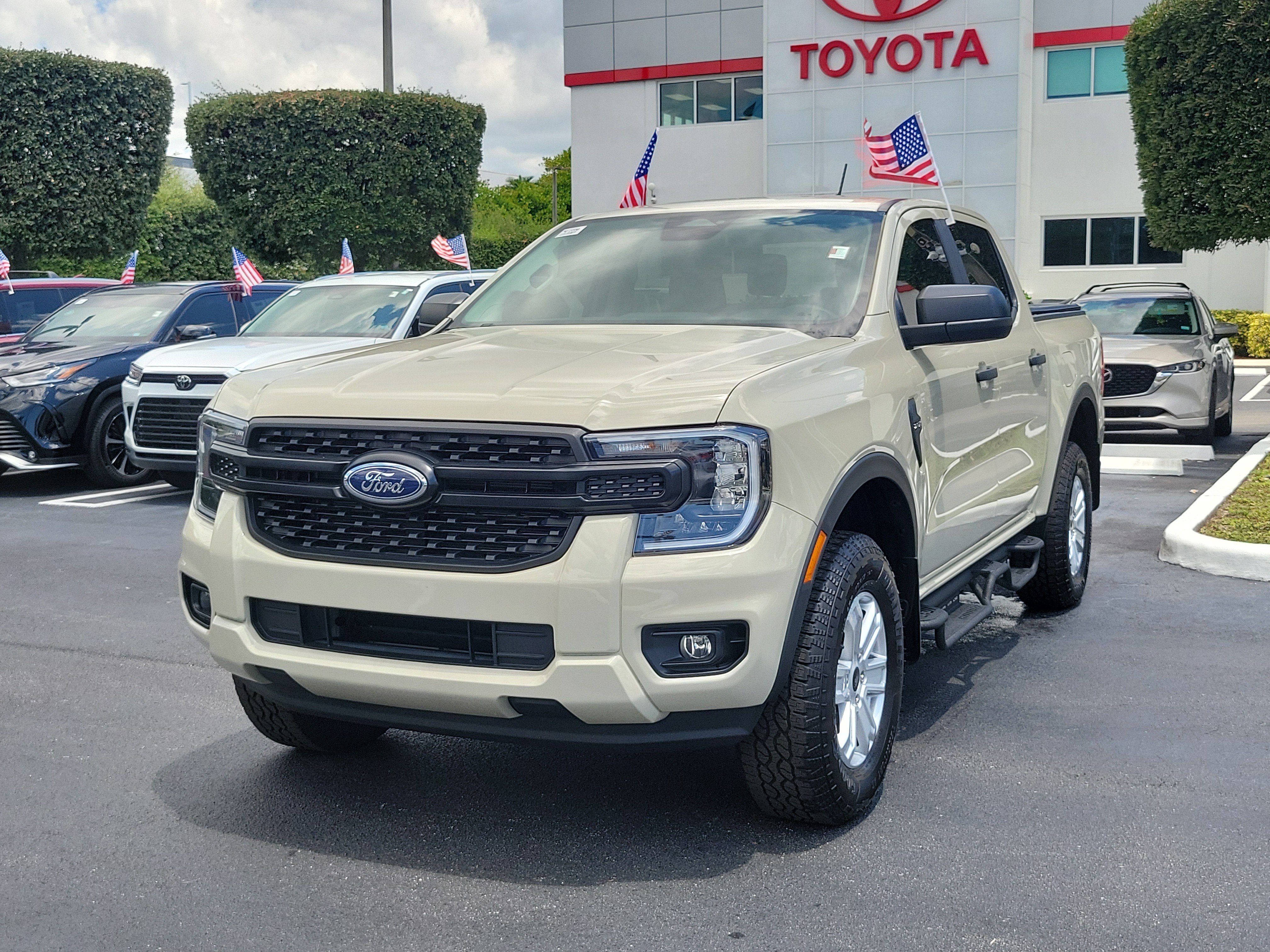 Used 2025 Ford Ranger XL RWD image 5