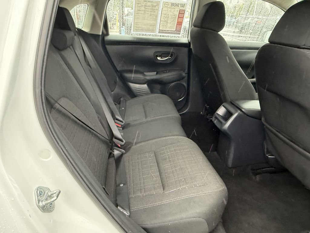 Used 2025 Honda HR-V LX image 27