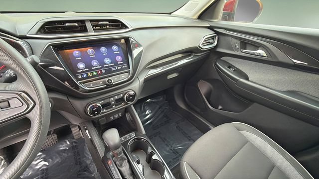 Used 2023 Chevrolet TrailBlazer LT w/ Convenience Package AWD/4WD image 24