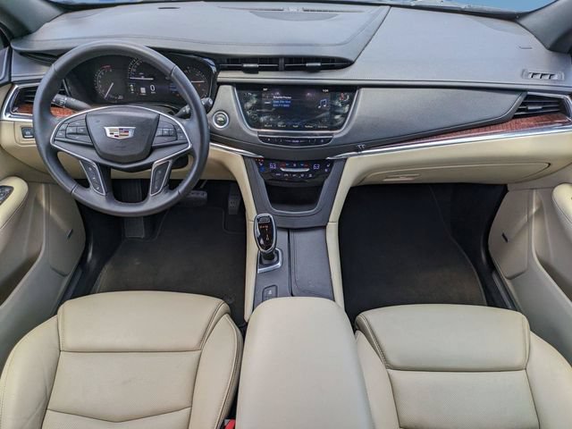 Used 2018 Cadillac XT5 Premium Luxury FWD image 15