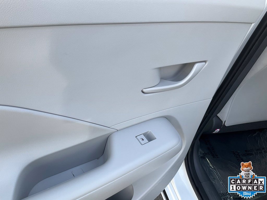 Used 2024 Hyundai Kona SEL FWD image 48