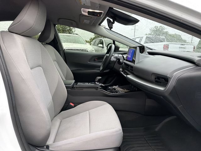 Used 2025 Toyota Prius LE FWD image 15