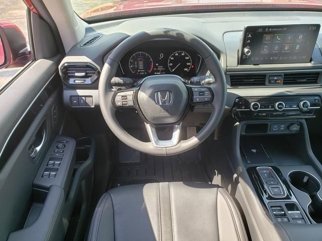 Used 2025 Honda Pilot EX-L image 15
