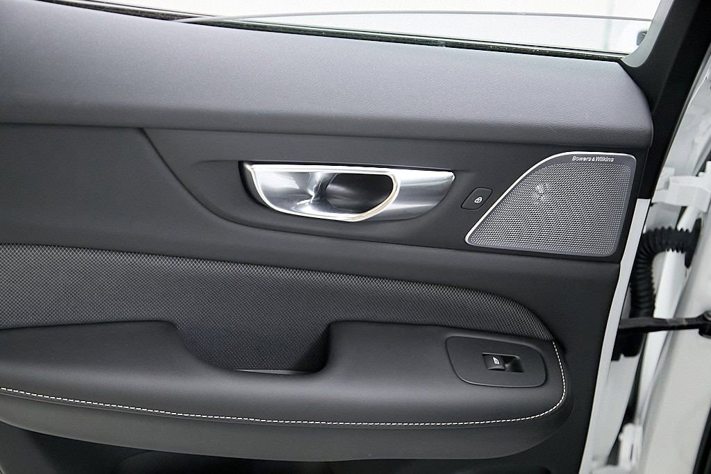 Certified 2023 Volvo S60 T8 Polestar w/ Protection Package image 28