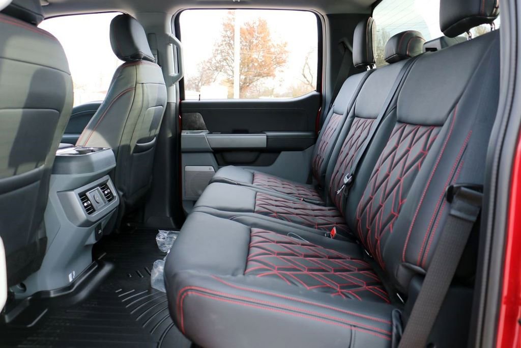 New 2026 Ford F250 XLT w/ XLT Premium Package image 25