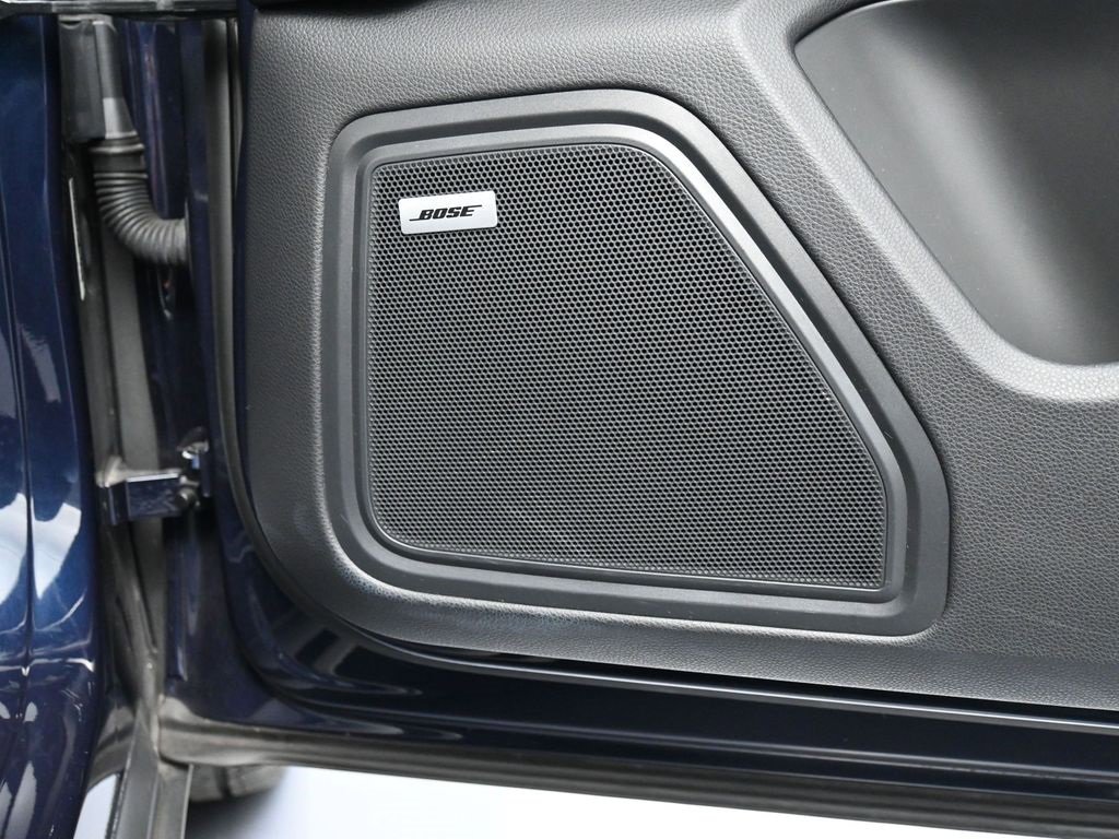 Certified 2023 Porsche Macan Turbo image 29