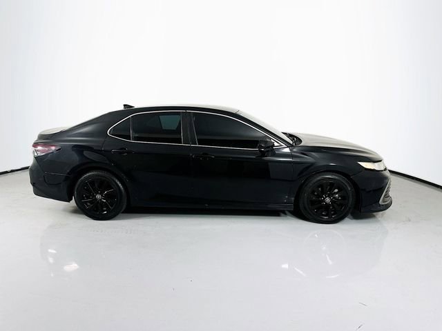 Used 2023 Toyota Camry LE FWD image 10