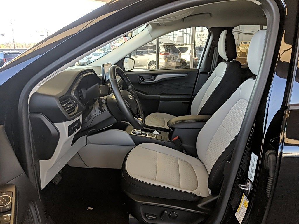 Certified 2023 Ford Escape Active image 10