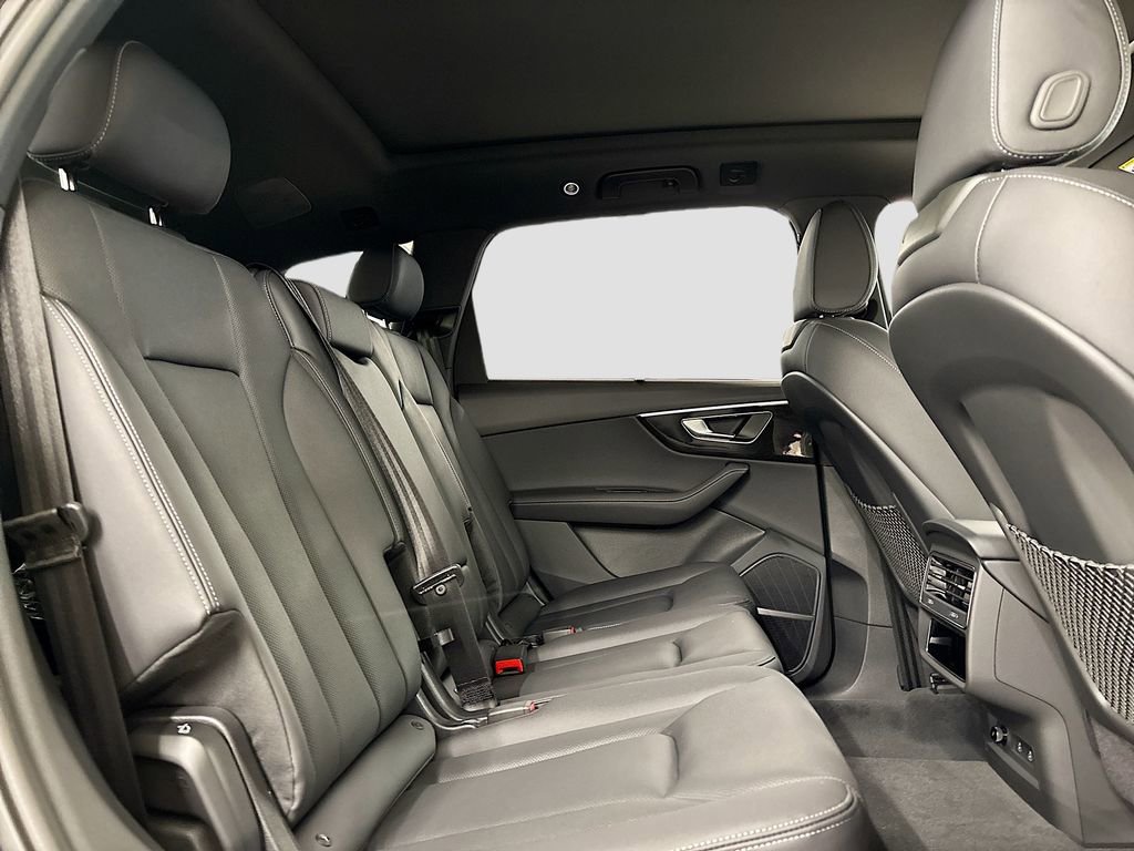 New 2025 Audi Q7 3.0T Premium Plus image 16